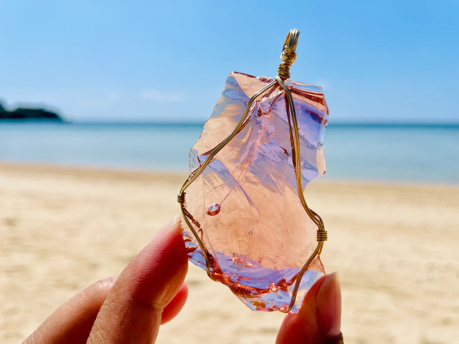 Andaras - Champagne Lemurian Activation Pendant with Necklace <BR> 溫柔香檳色的列木里亞吊墜 B - newearthstore