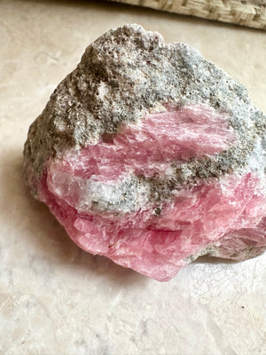 GemGem Crystal NEG Exclusive - Rhodochrosite With Pyrite Crystal Cluster <BR>紅紋石共生黃鐵礦原石 59grams - newearthstore