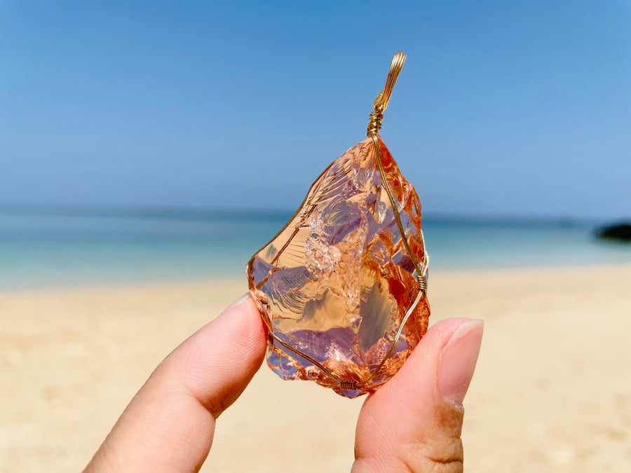 Andaras - Champagne Lemurian Activation Pendant with Necklace <BR> 溫柔香檳色的列木里亞吊墜 - newearthstore