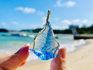 Andaras - Divine Sapphire Ray Pendant with Necklace <BR> 金色14 KGF 包裹藍寶石吊墜 (RARE) - newearthstore