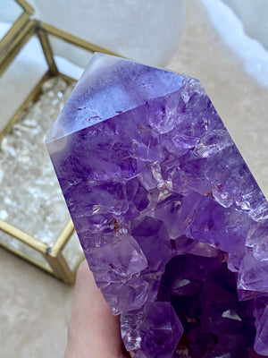 GemGem Crystal NEG Exclusive - Amethyst Tooth Crystal Point <BR> 濃色紫水晶晶牙水晶柱 410 grams - newearthstore