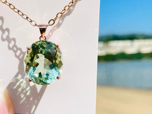 Minty Green Jewel Pendant with 14K Rose Gold Foiled 自然淡綠色寶石切割吊墜 (玫瑰金) - newearthstore