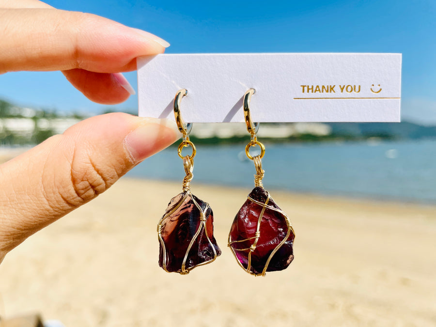 Andaras - Merlin Purple Activation Earring <BR>皇室能量魔法師的深紫色 14K 金箔線包裹耳環 - newearthstore