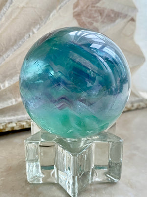 GemGem Crystal NEG Exclusive - Layered Fluorite Sphere With Pyramids Phantom <BR> 內生金字塔千層彩虹螢石球 365 grams - newearthstore