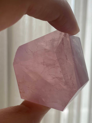 GemGem Crystal x NEG Exclusive - Rose quartz freeform <BR> 粉晶 80 grams - newearthstore
