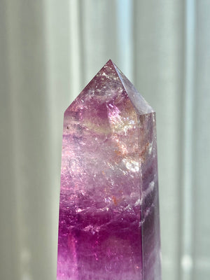 GemGem Crystal - Rosy pink Fluorite tower <BR> 粉色螢石水晶柱 76 grams - newearthstore