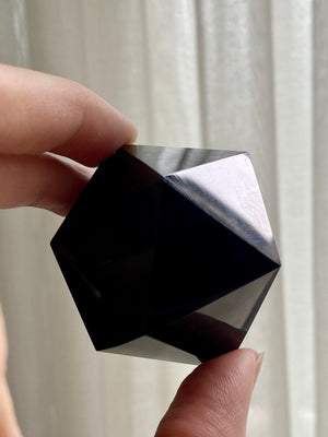 ( new pending ) GemGem Crystal - Black obsidian icosahedron (20 sided)<BR>神聖幾何二十面體黑曜石 101 grams - newearthstore