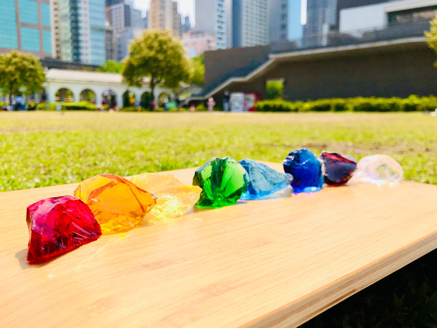 ( new pending ) Andaras - Rainbow Lightbody Chakra Set 8 Pieces 彩虹光體脈輪水晶啟動 183 grams - newearthstore