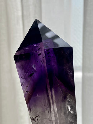 GemGem Crystal - Amethyst Double Point with Pyramid Phantom <BR> 金字塔幻影雙尖紫水晶 295 grams - newearthstore