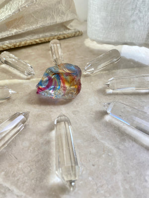 GemGem Crystal x NEG Exclusive Collection - 12 Sided Clear quartz Vogel <BR> 白水晶12面體 （ 1條 20 grams） - newearthstore