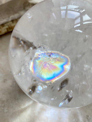 GemGem Crystal - Rainbow clear Azeztulite Sphere  <BR> 彩虹光阿賽斯特萊水晶球 193 grams - newearthstore