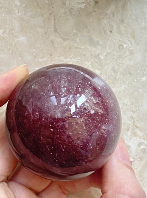 GemGem Crystal NEG Exclusive - Strawberry Quartz Sphere  <BR> 草莓晶水晶球 185 grams - newearthstore