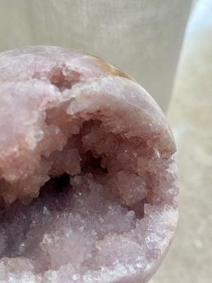 GemGem Crystal NEG Exclusive - Pink Amethyst Sphere <BR> 粉紅紫晶細碎晶牙水晶球 316 grams - newearthstore