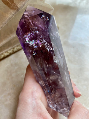 GemGem Crystal NEG Exclusive - Rainbow Amethyst With Pyramid Phantom Crystal Wand	<BR> 彩虹金字塔幻影雙尖紫水晶  240 grams - newearthstore