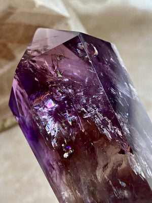 GemGem Crystal NEG Exclusive - Rainbow Amethyst With Pyramid Phantom Crystal Wand	<BR> 彩虹金字塔幻影雙尖紫水晶  240 grams - newearthstore