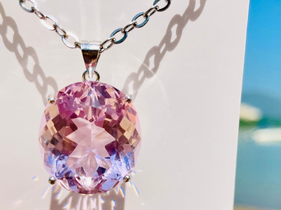 (1116 pending) Andara-  Venusian Pale Pink Pure Love Pendant in Sterling Silver<BR>宇宙無條件的愛 925 銀線包裹切割吊墜 8grams - newearthstore