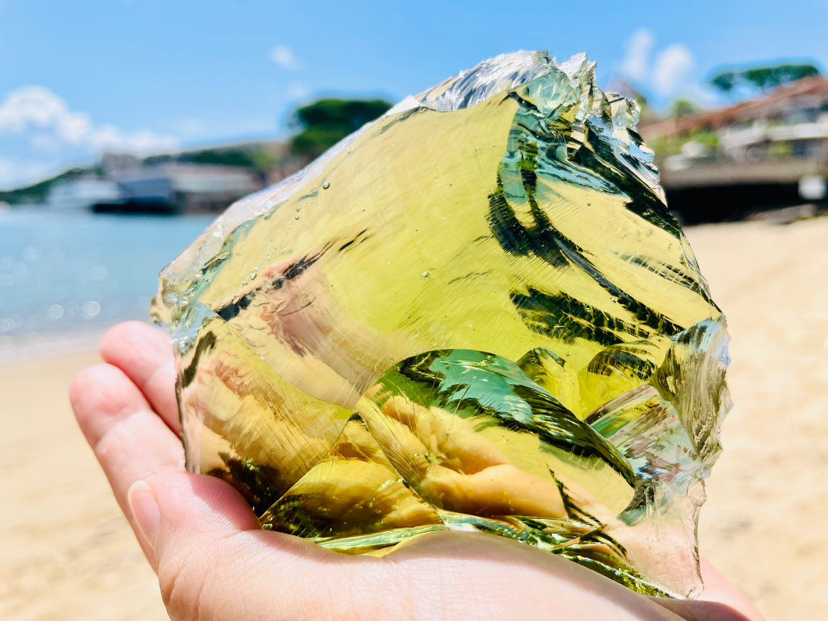 Andaras - Olivine Diamond Heart Connection Refined Abundance Activation <BR> 橄欖金心的豐盛 353 grams - newearthstore